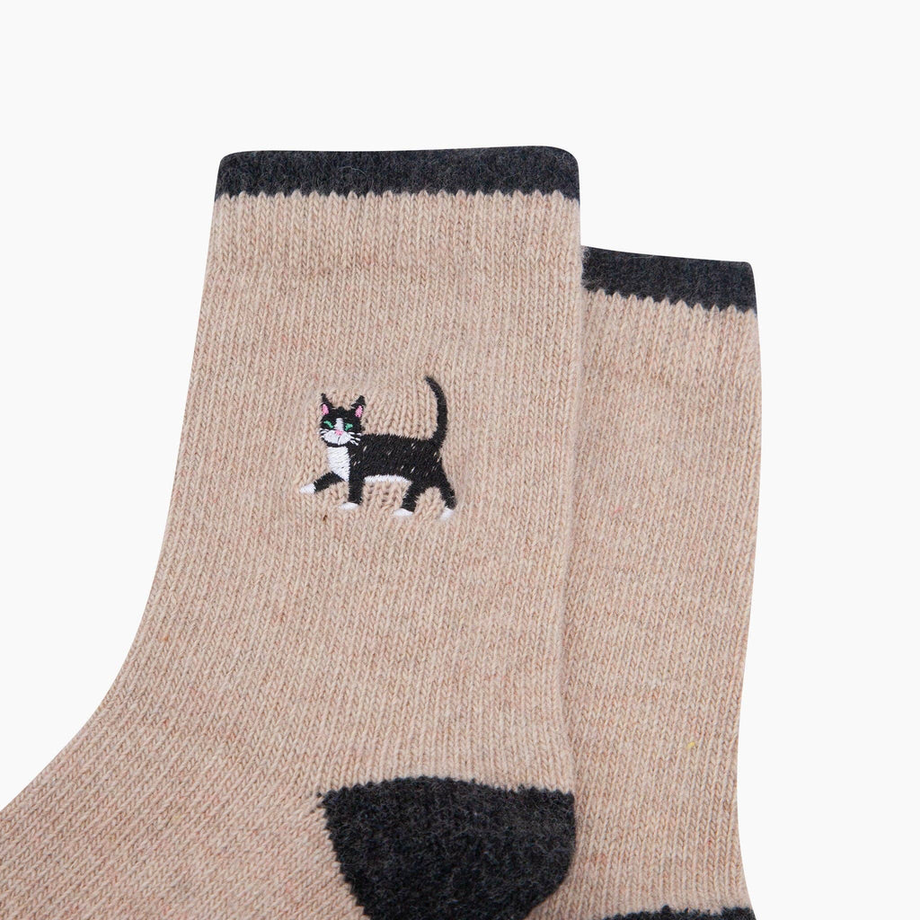 Black Cat Embroidered Wool Crew Socks – Oatmeal